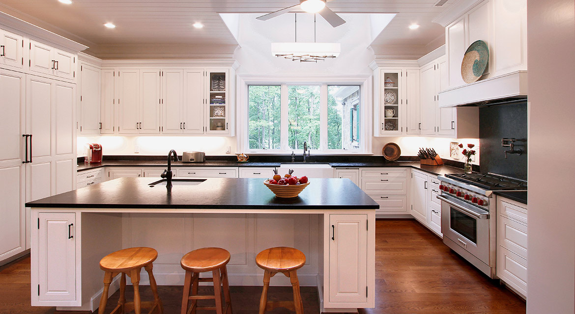 Chapel Hill Traditional Kitchen Design and Remodel - Black and White